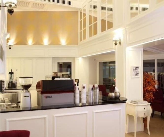 هتل Violet Tower At Khaosan Palace