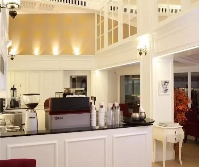 هتل Violet Tower At Khaosan Palace