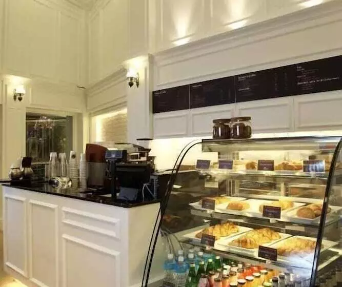 هتل Violet Tower At Khaosan Palace