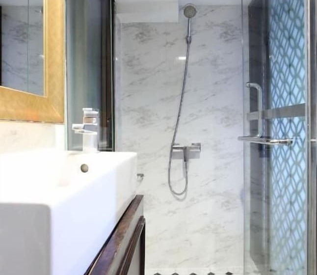 هتل Violet Tower At Khaosan Palace