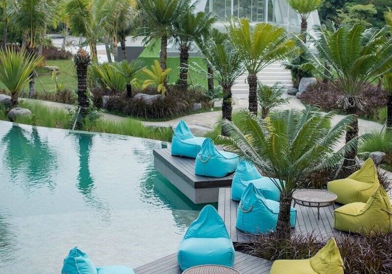 Курорт Cross Bali Breakers