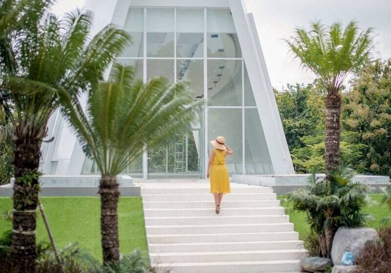 Курорт Cross Bali Breakers