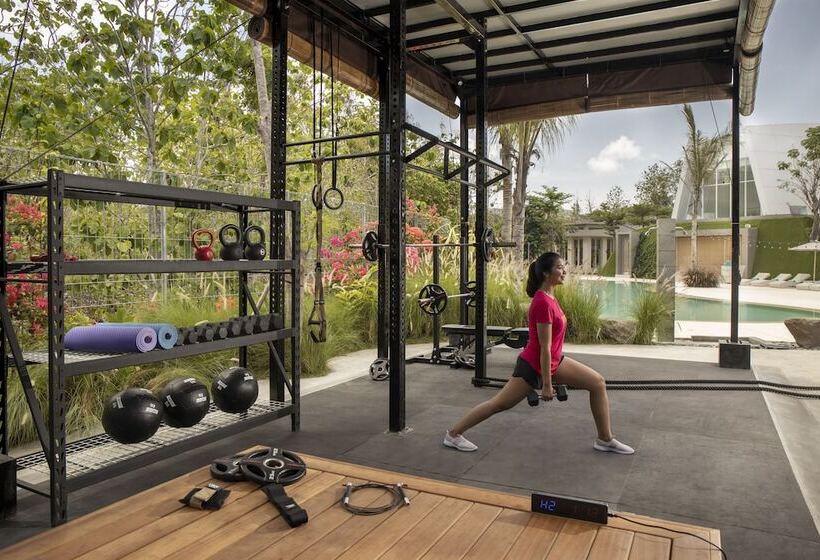 Курорт Cross Bali Breakers