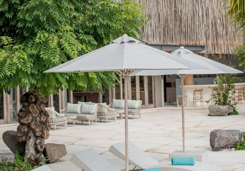 Курорт Cross Bali Breakers