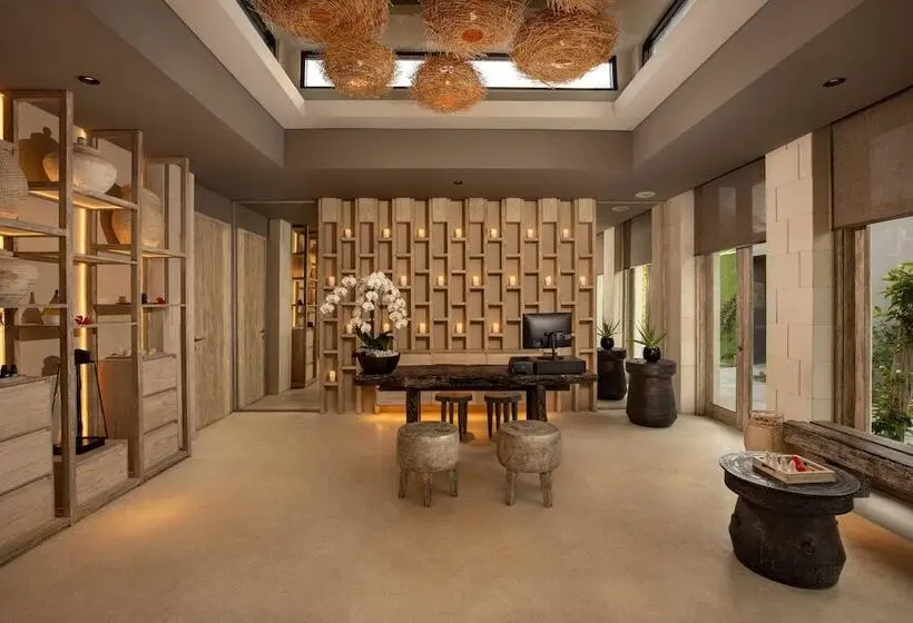 Resort Cross Bali Breakers