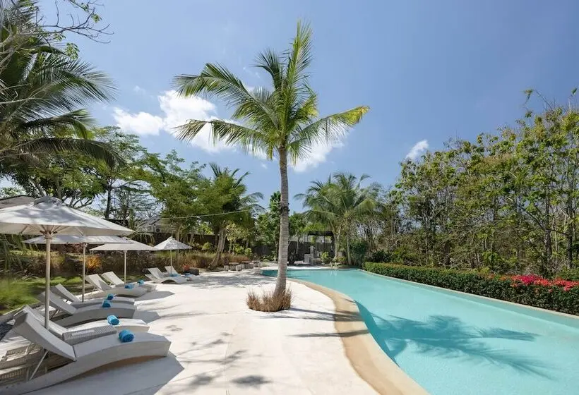 Resort Cross Bali Breakers