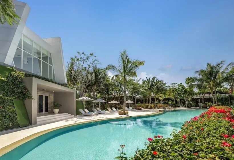 Resort Cross Bali Breakers