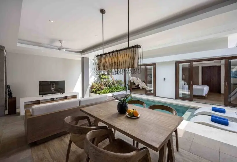 Resort Cross Bali Breakers