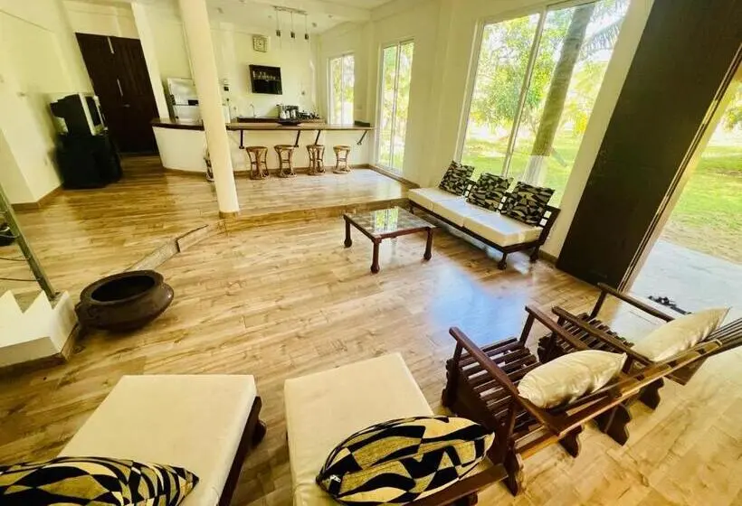 Lomakeskus Tangalle Serenity Bungalow