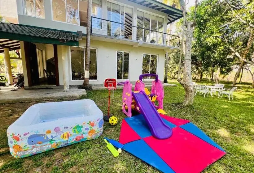 Lomakeskus Tangalle Serenity Bungalow