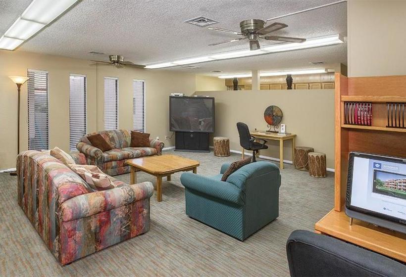 Getaways At Havasu Dunes Resort