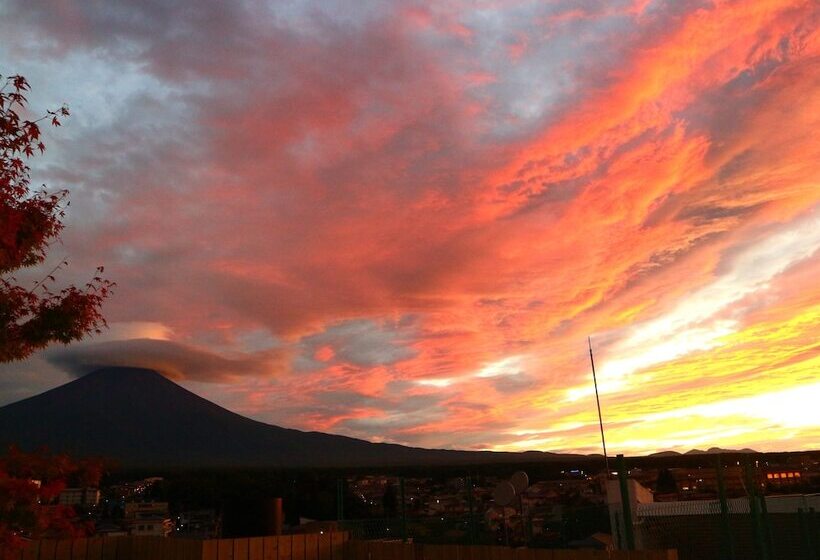Herberg ホステル富士山 結