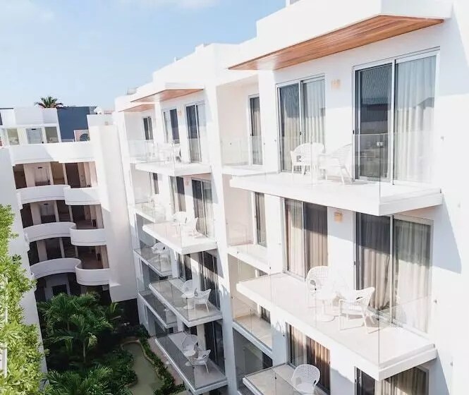 Antera Hotel & Residences