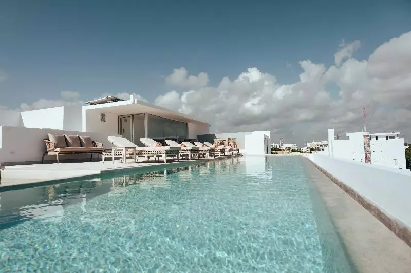 Antera Hotel & Residences