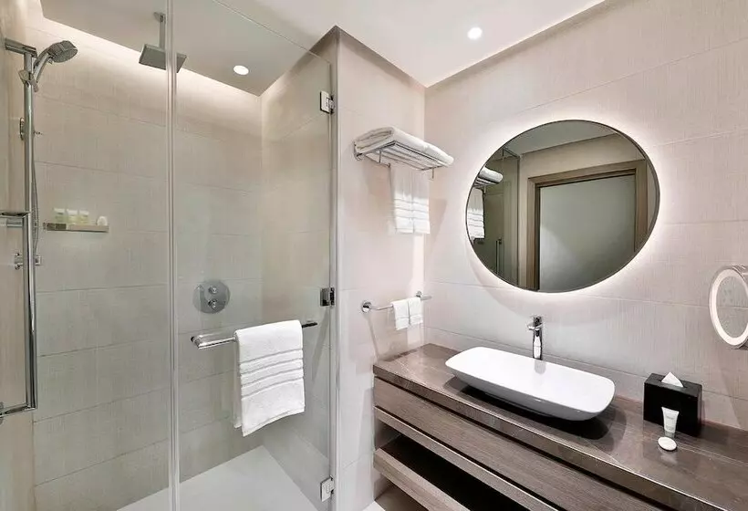 هتل Courtyard By Marriott Dubai, Al Barsha