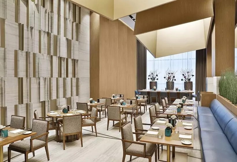 هتل Courtyard By Marriott Dubai, Al Barsha