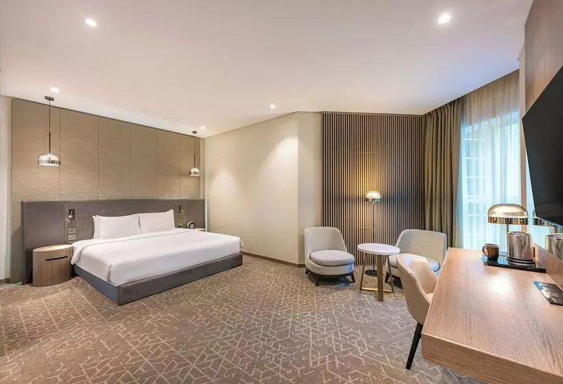 هتل Courtyard By Marriott Dubai, Al Barsha