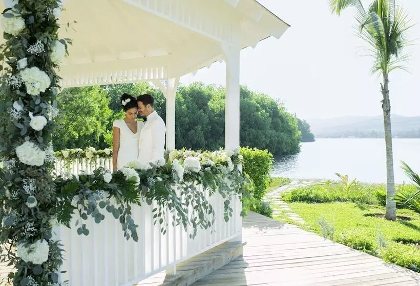 هتل Excellence Oyster Bay   Adults Only All Inclusive