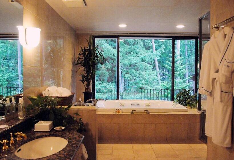 בית מלון כפרי La Neige By Hhg