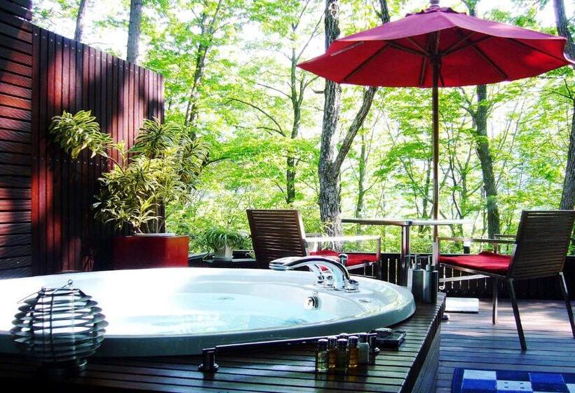 בית מלון כפרי La Neige By Hhg