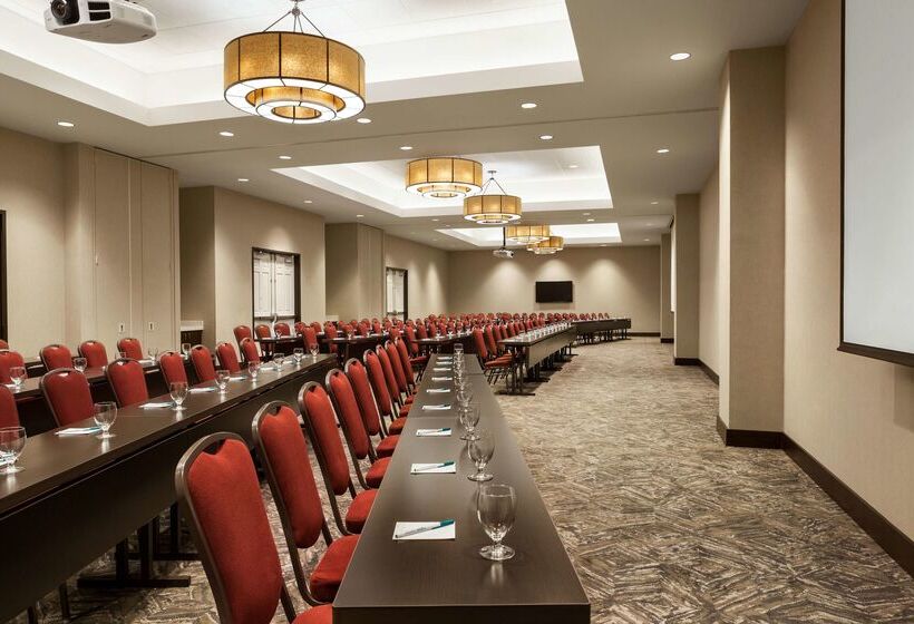 هتل Hilton Garden Inn Charlotte Southpark