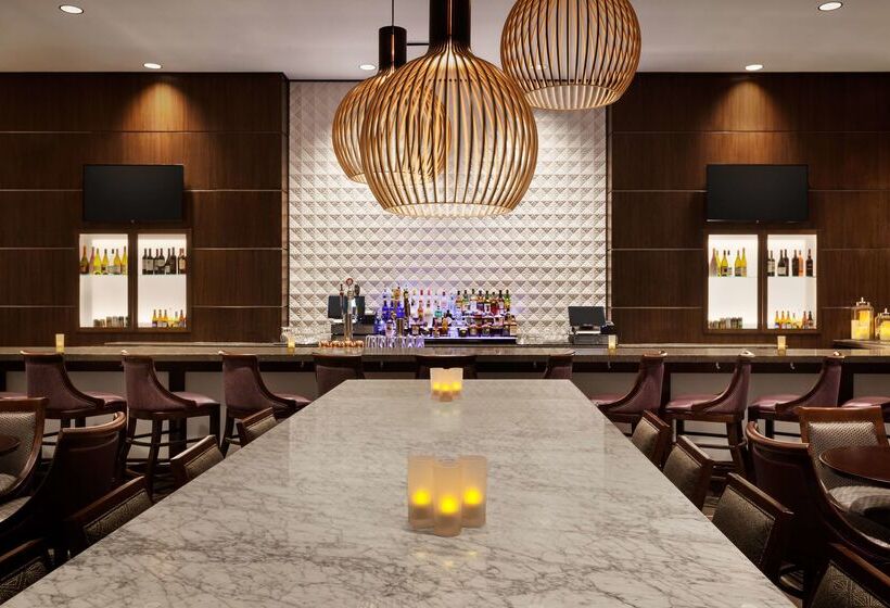 هتل Hilton Garden Inn Charlotte Southpark