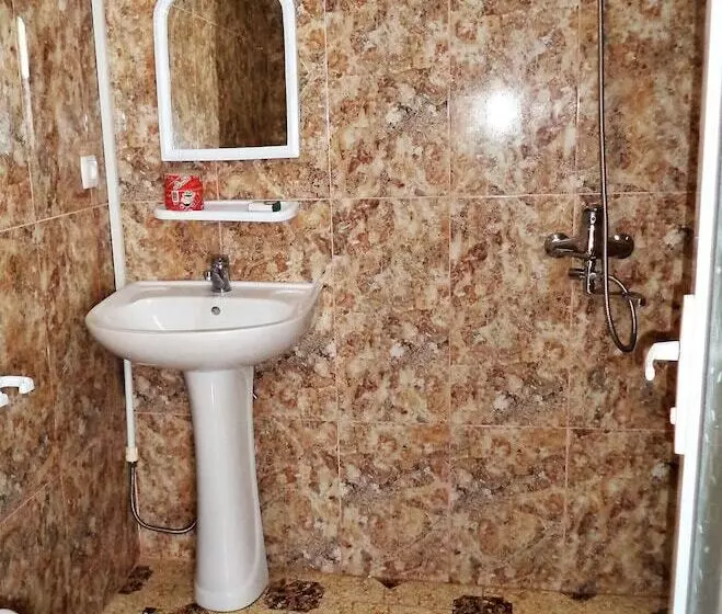 هتل Live Inn Ureki