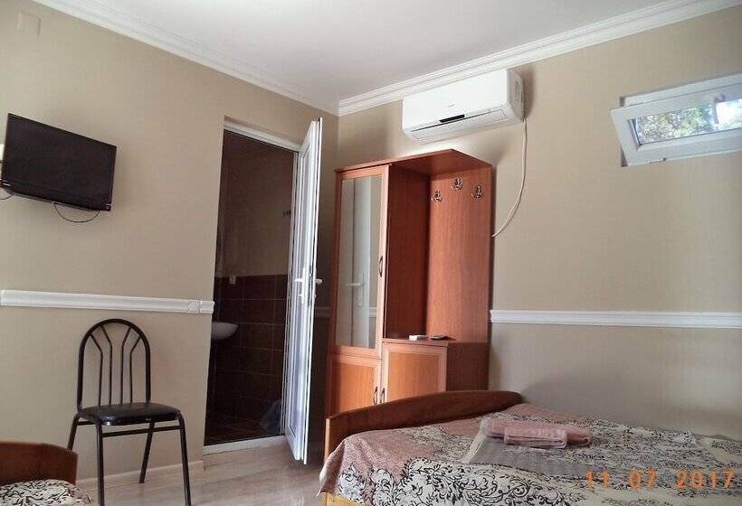 هتل Live Inn Ureki