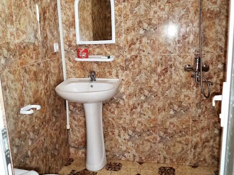 هتل Live Inn Ureki