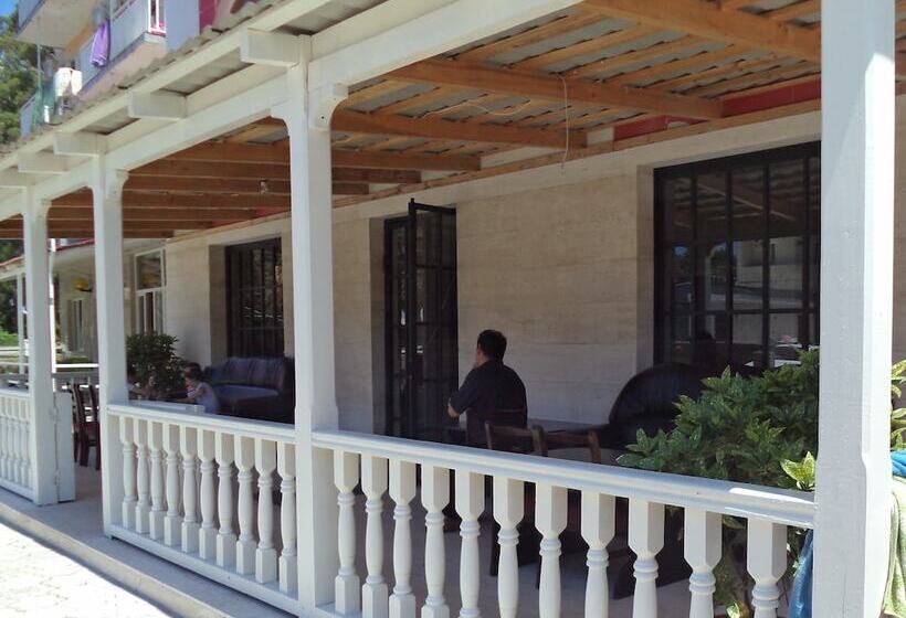 هتل Live Inn Ureki