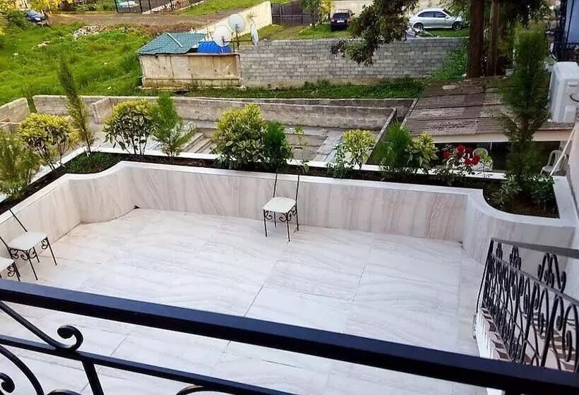 هتل Live Inn Ureki