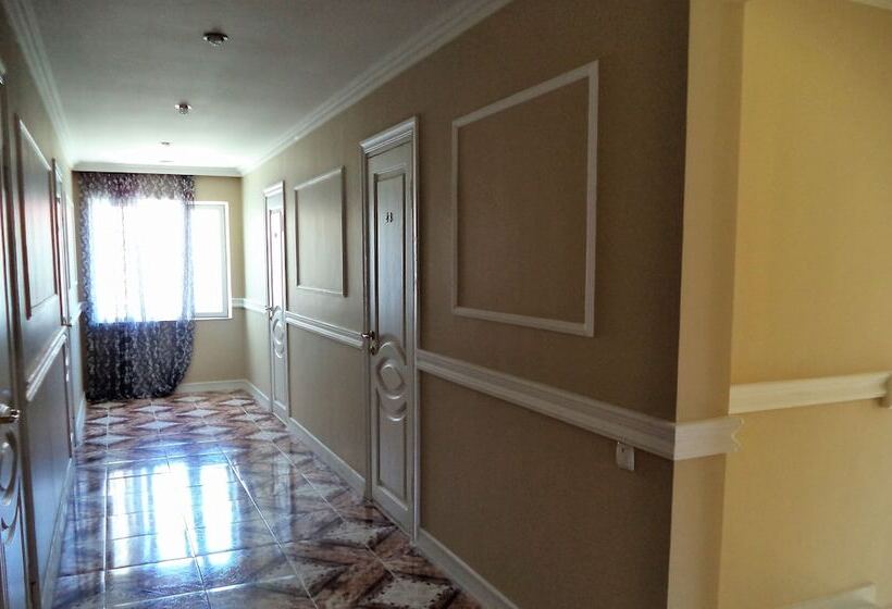 هتل Live Inn Ureki