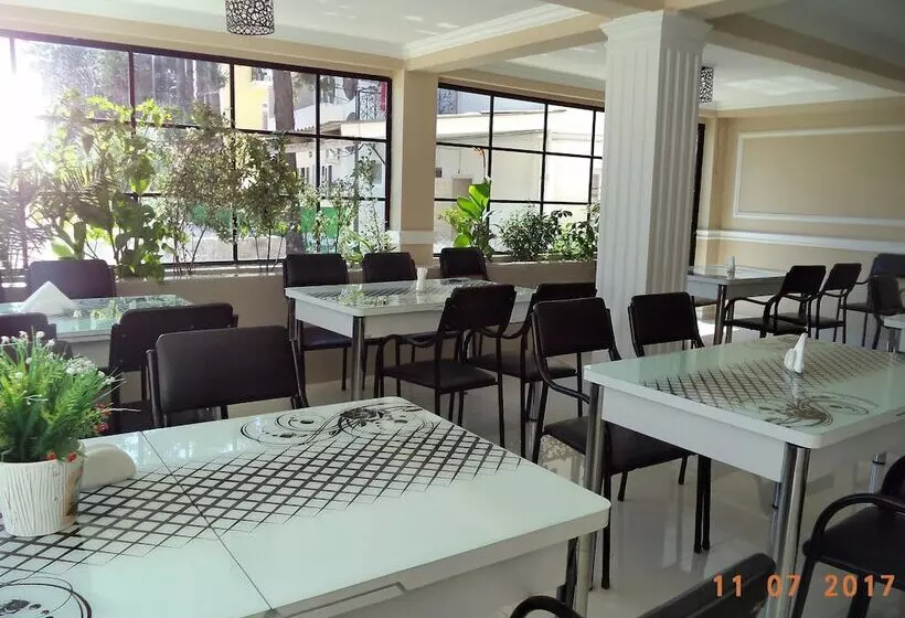 هتل Live Inn Ureki