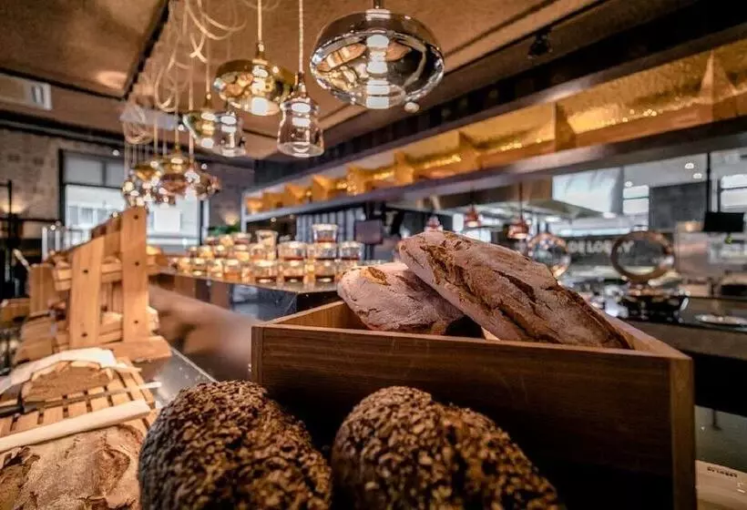 Hotelli Roermond Next Door