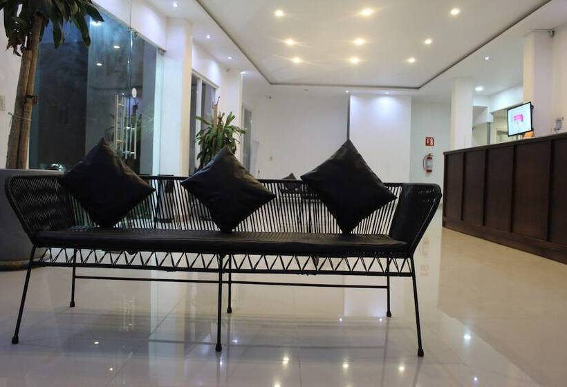 호텔 Santa Cruz Juchitan