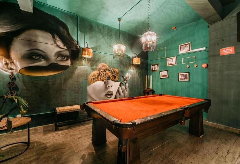 هتل Socialtel La Paz   Formerly Selina La Paz