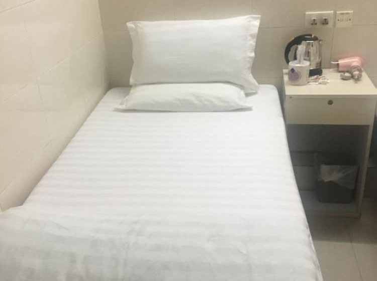 هتل Unique Hostel