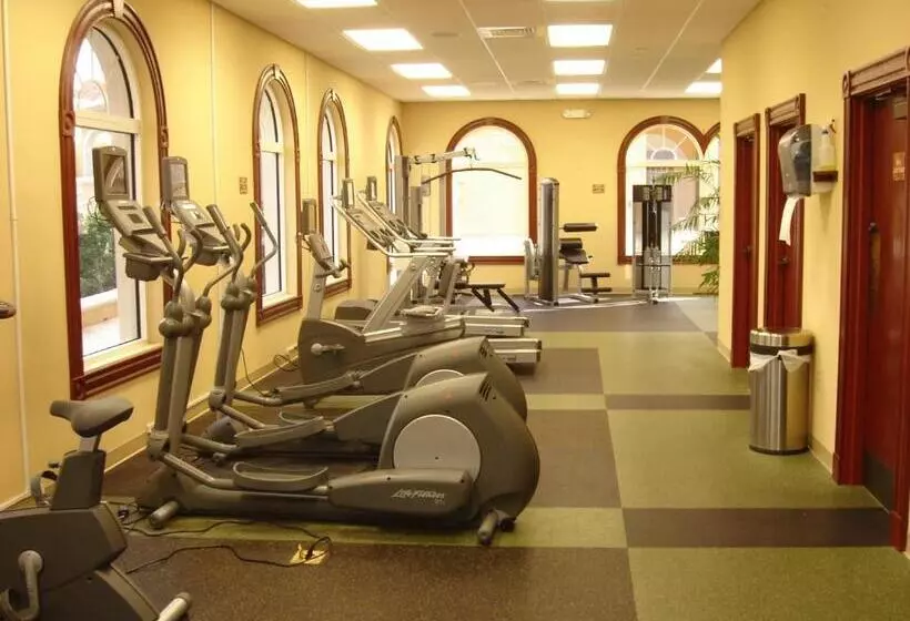 Hotelli Villas At Regal Palms Resort & Spa