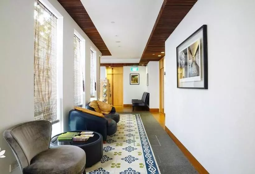 هتل Zen Premium Kampong Glam