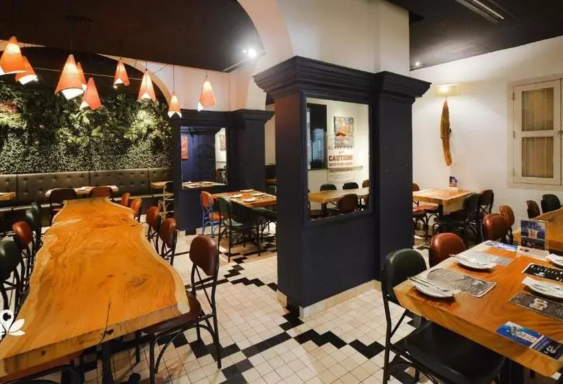 هتل Zen Premium Kampong Glam