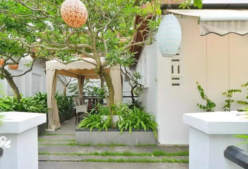هتل Zen Premium Kampong Glam