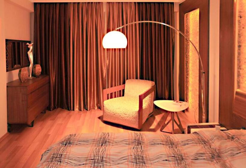 Paradise Town Villa Premium