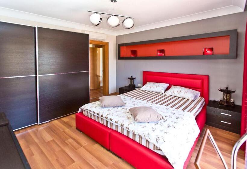 Paradise Town Villa Premium