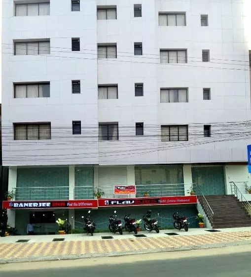 Hotelli City International