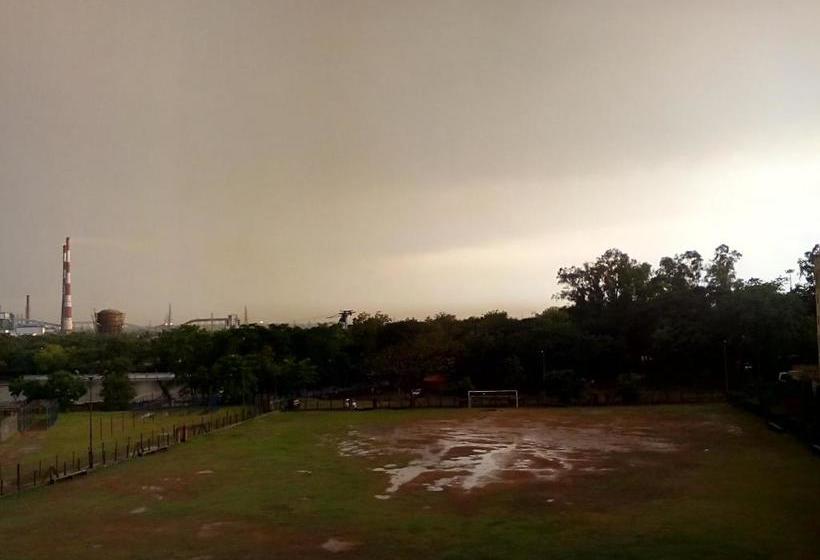 בית מלון כפרי City International