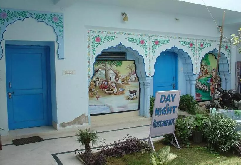 ホテル Bharatpur Palace