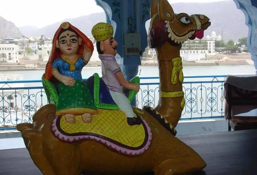 ホテル Bharatpur Palace