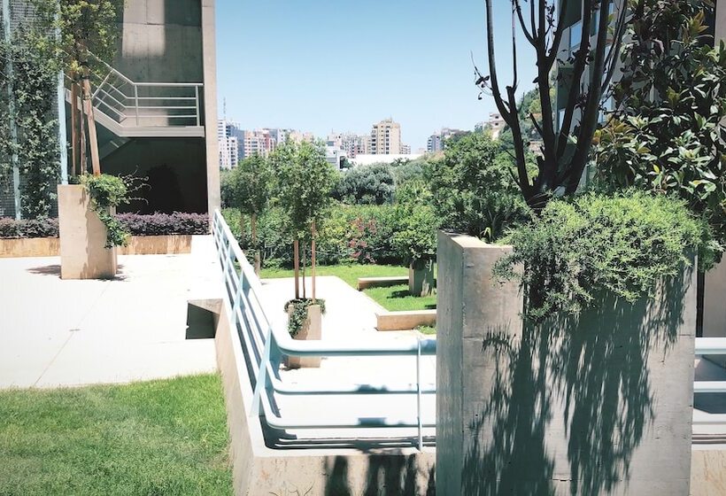 هتل Bossa Nova Beirut