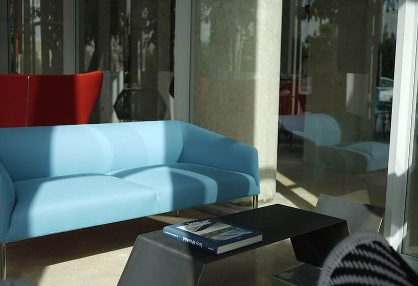 هتل Bossa Nova Beirut