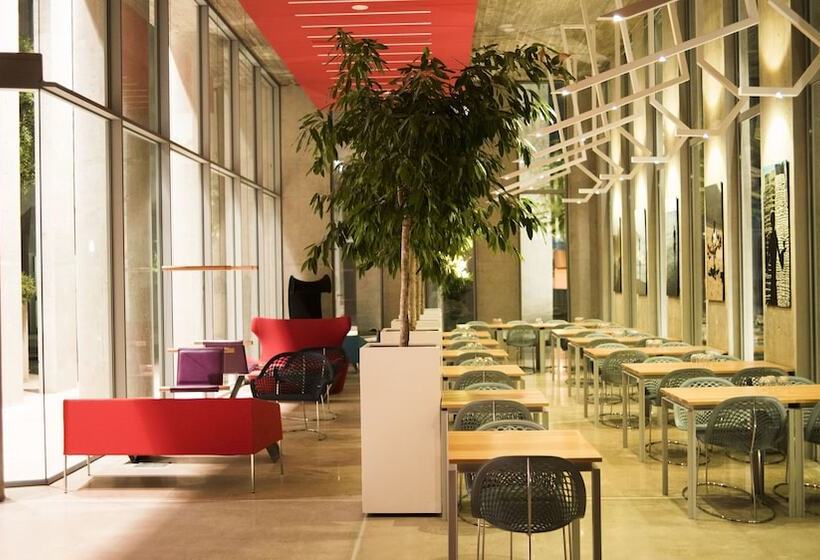 هتل Bossa Nova Beirut